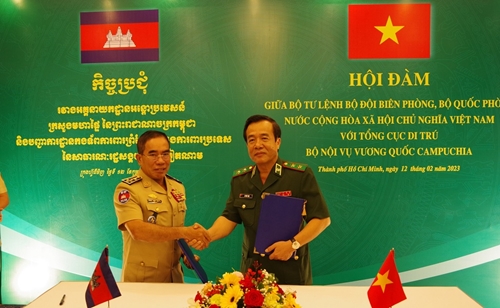 Tăng cường phối hợp Bộ tư lệnh Bộ đội Biên phòng Việt Nam và Tổng cục Di trú Campuchia